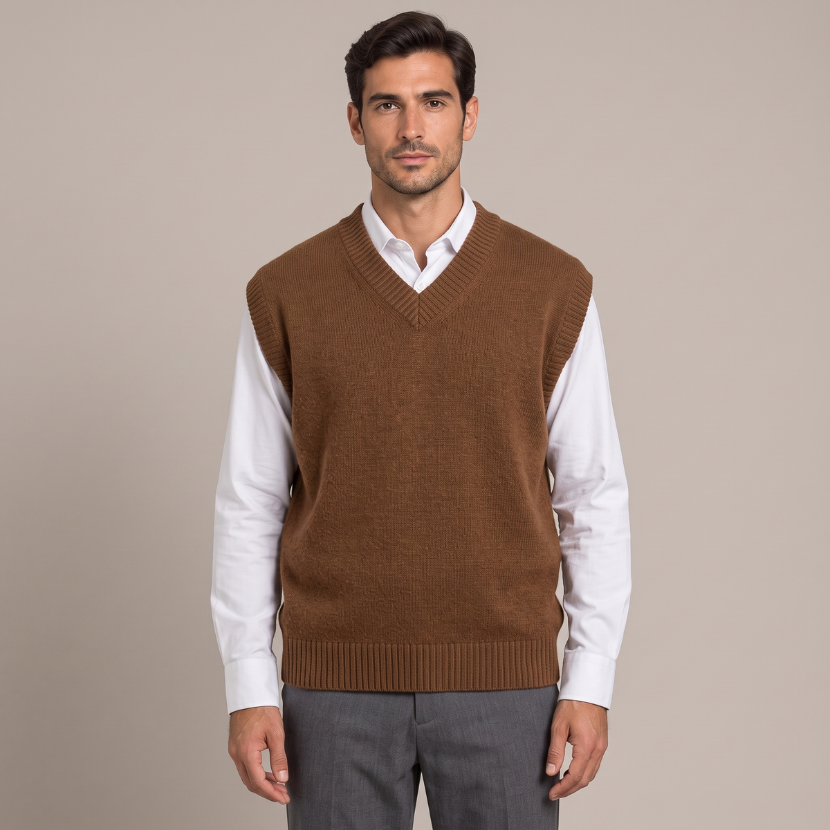 Men's relaxed V-neck knitted vest in brown