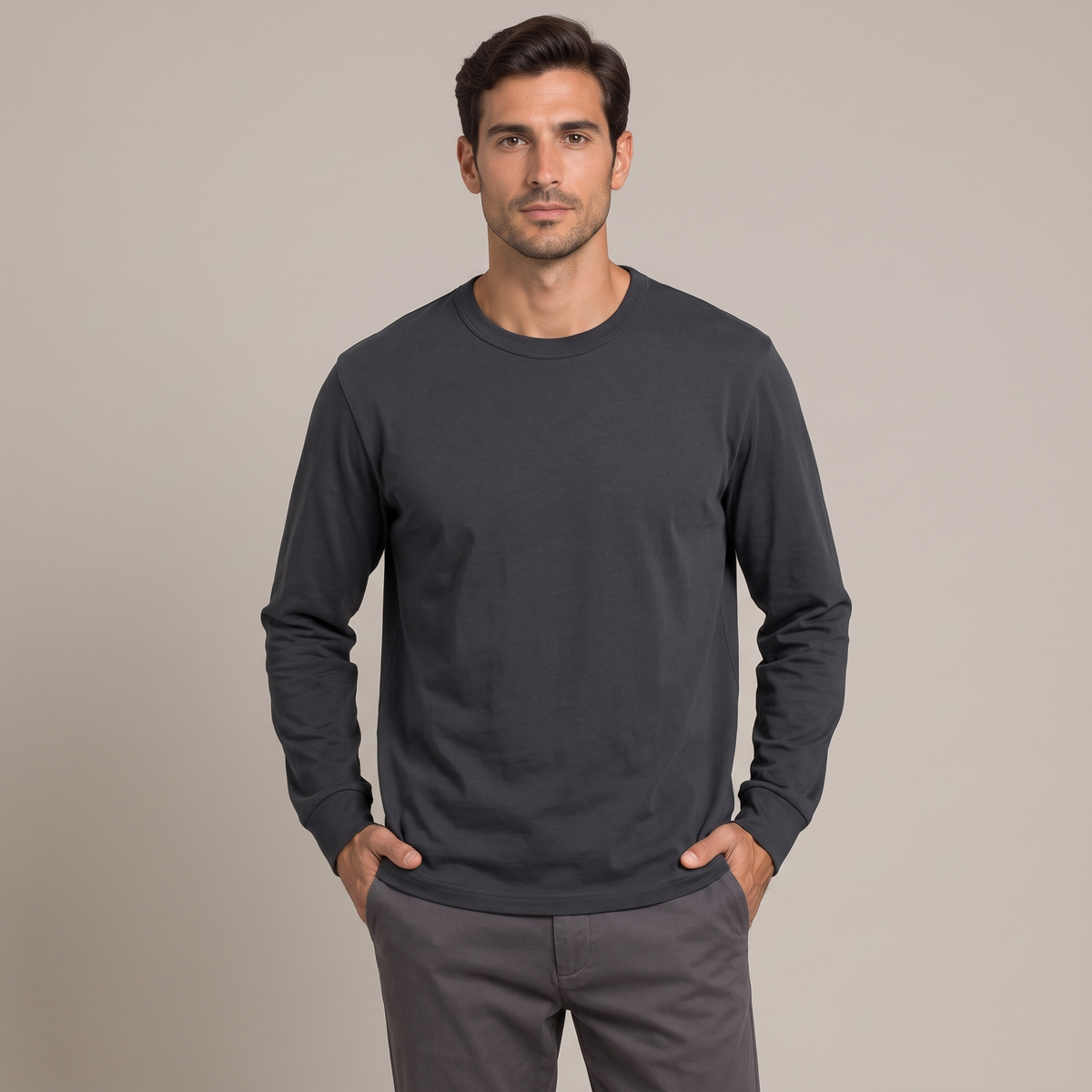 Men's long-staple cotton long sleeve t-shirt in charcoal