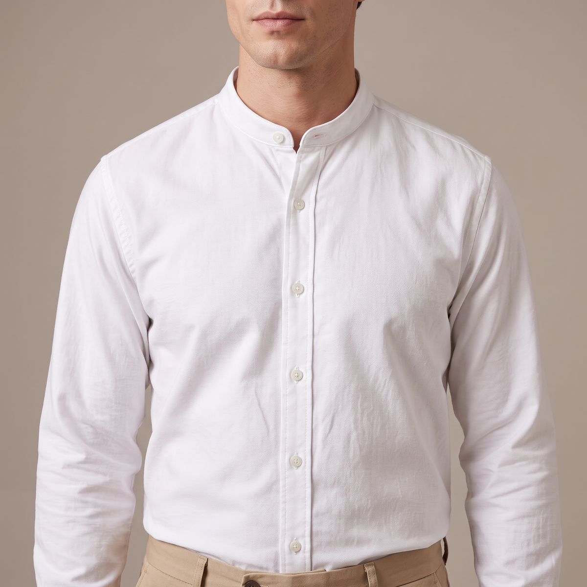 Close-up of the stand collar and buttons, in white